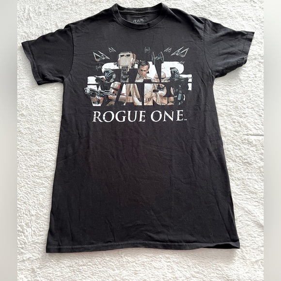 Rogue One Star Wars T-Shirt Size Small - Picture 1 of 5